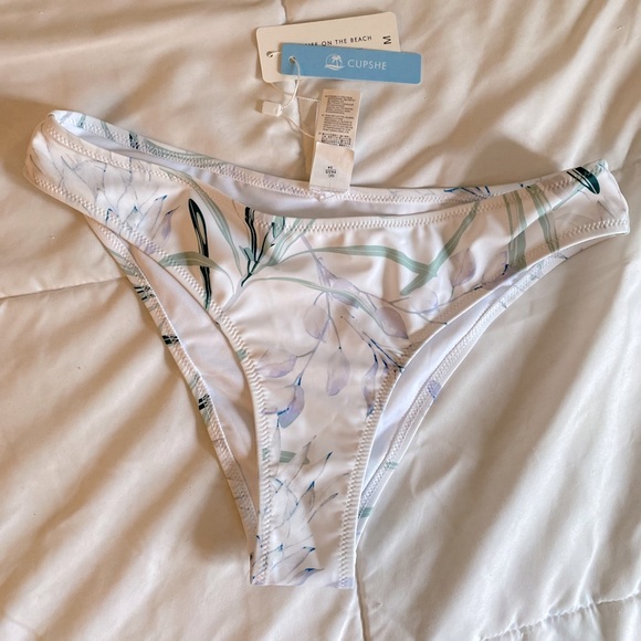 Cupshe Other - CUPSHE Cheeky Bikini Bottoms